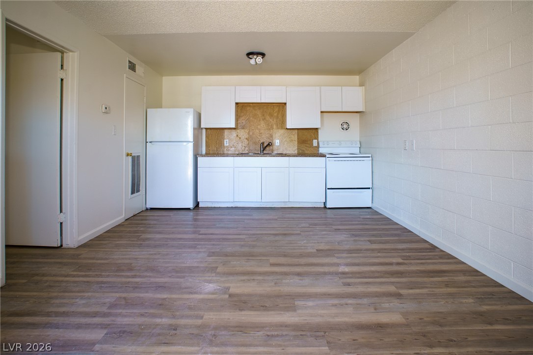 3726 Hazelwood Street 15 Las Vegas NV 89119