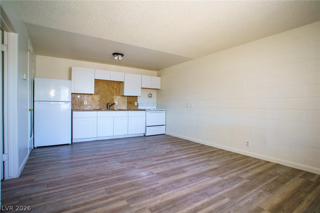 3726 Hazelwood Street 15 Las Vegas NV 89119