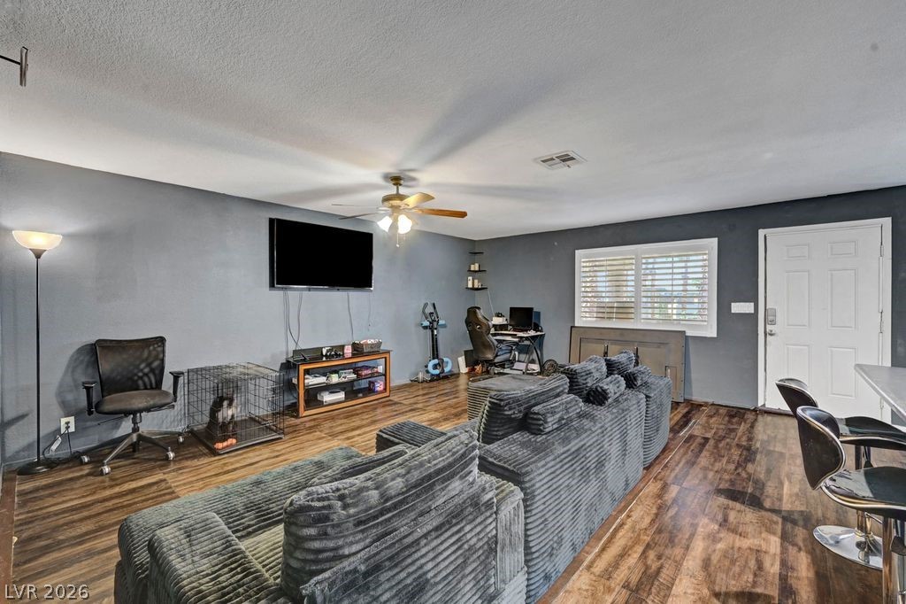 7600 Cromberg Avenue 201 Las Vegas NV 89145