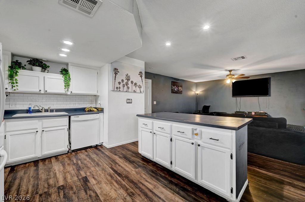 7600 Cromberg Avenue 201 Las Vegas NV 89145