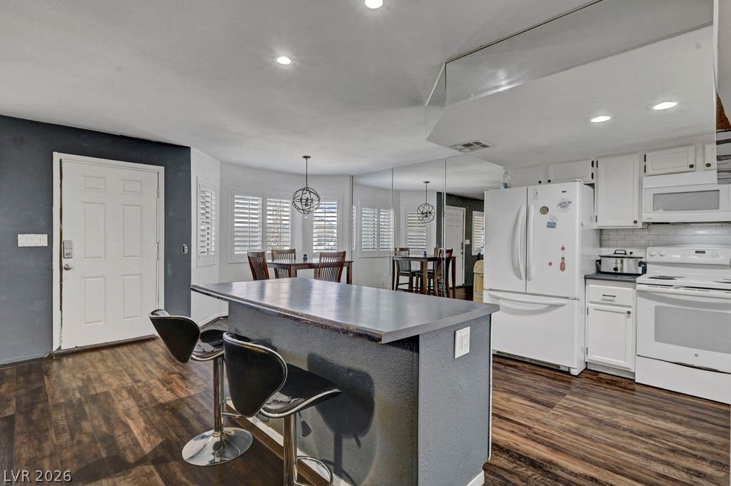 7600 Cromberg Avenue 201 Las Vegas NV 89145