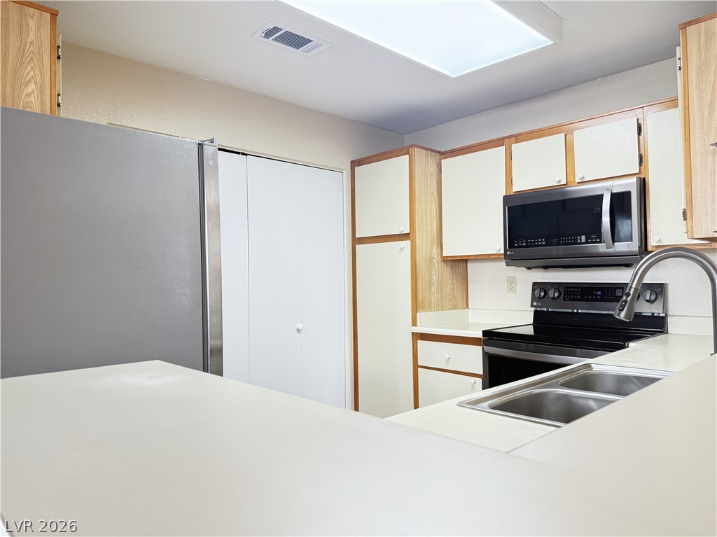 3150 Soft Breezes Drive 1171 Las Vegas NV 89128