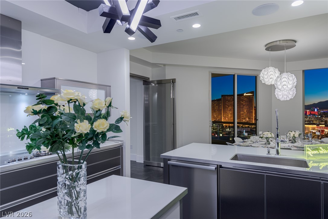 2747 Paradise Road Ph 3101 Las Vegas NV 89109