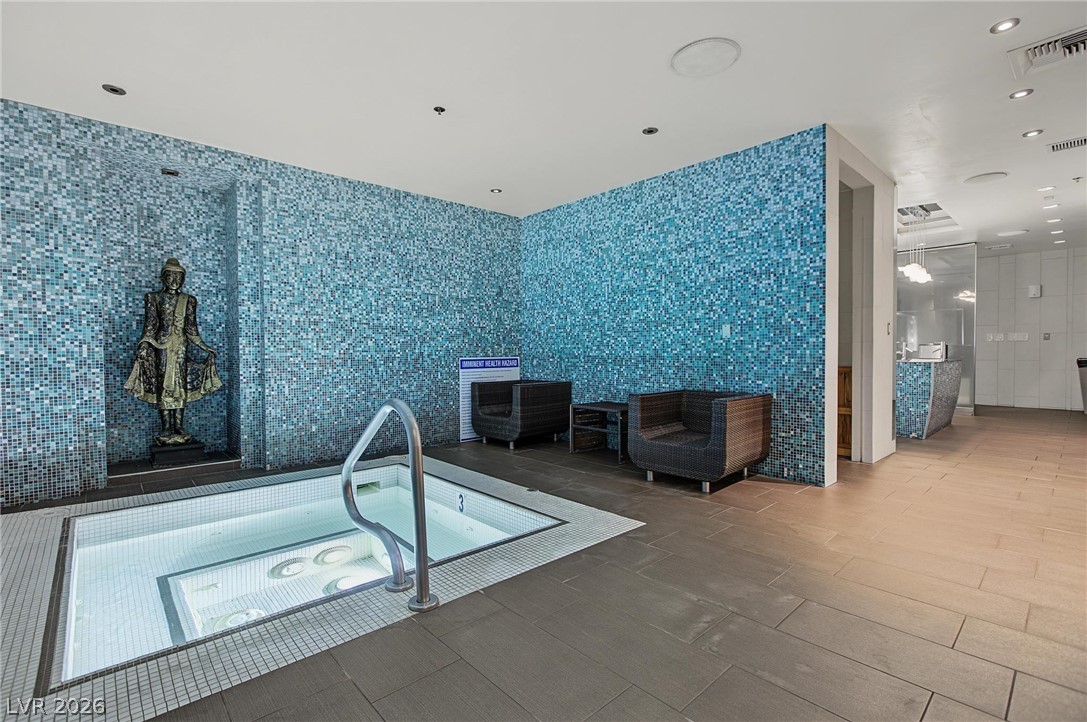 4525 Dean Martin Drive 2211 Las Vegas NV 89103