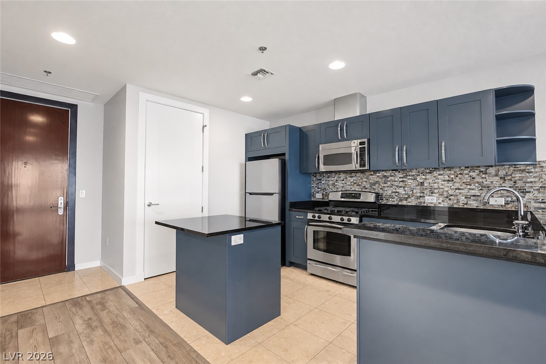 4525 Dean Martin Drive 2211 Las Vegas NV 89103