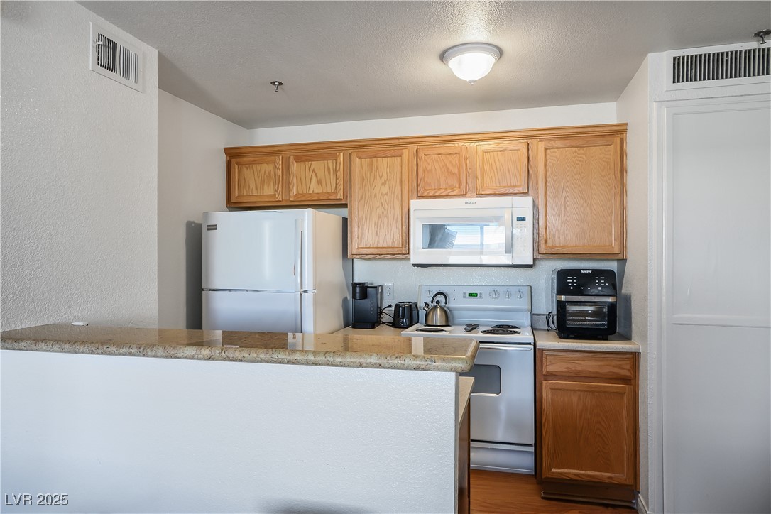 1381 East University Avenue 208 Las Vegas NV 89119