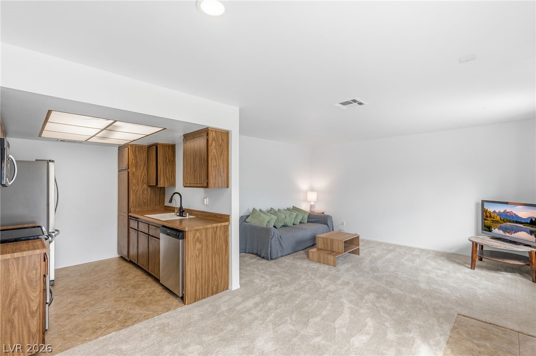 1101 Willow Tree Drive D Las Vegas NV 89128