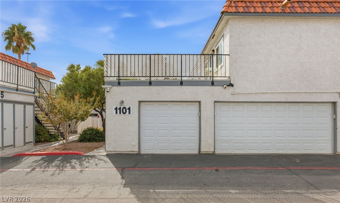 1101 Willow Tree Drive D Las Vegas NV 89128