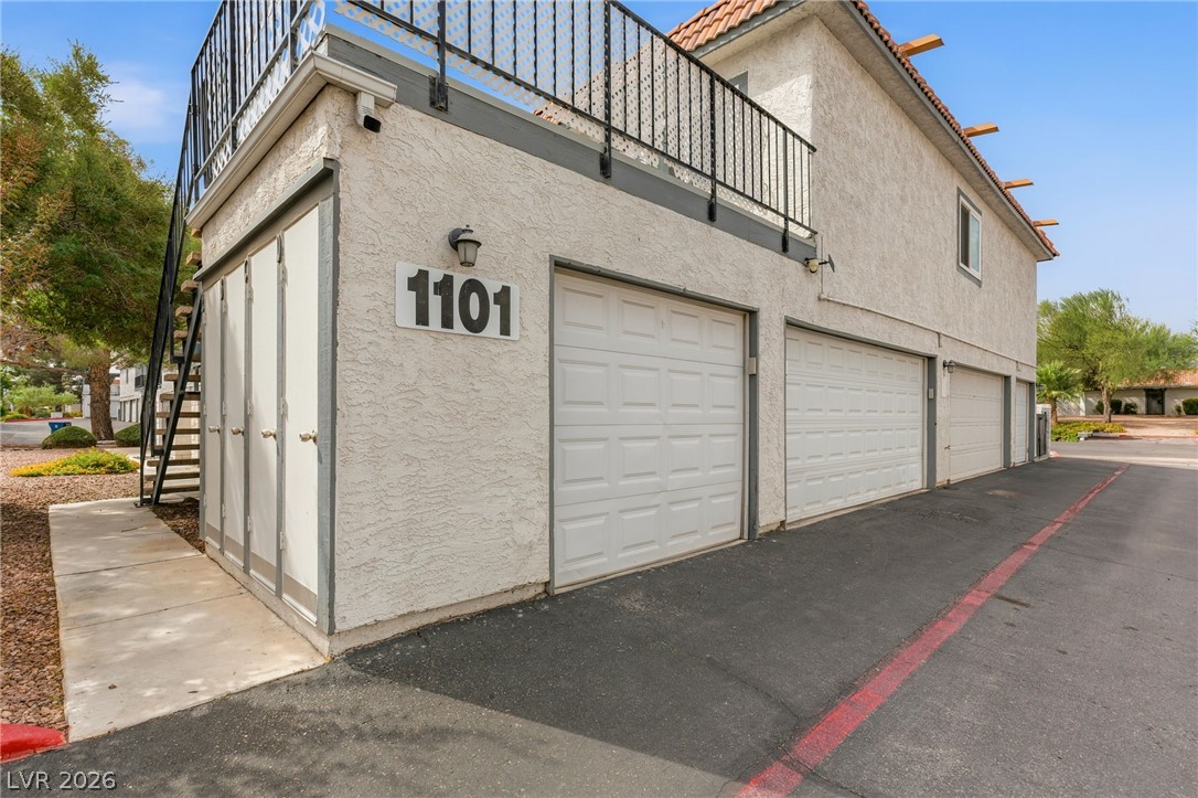 1101 Willow Tree Drive D Las Vegas NV 89128