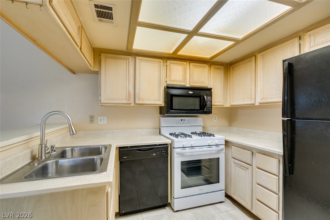 940 North Sloan Lane 203 Las Vegas NV 89110