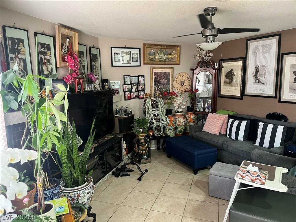 7948 Diamond Rock Way 102 Las Vegas NV 89128