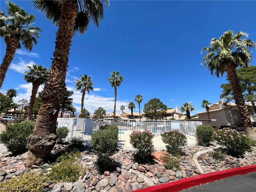 7948 Diamond Rock Way 102 Las Vegas NV 89128