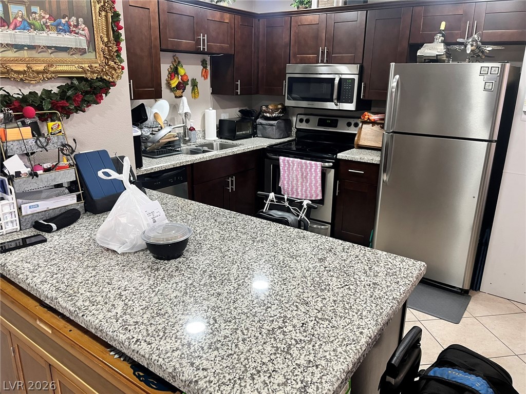 7948 Diamond Rock Way 102 Las Vegas NV 89128