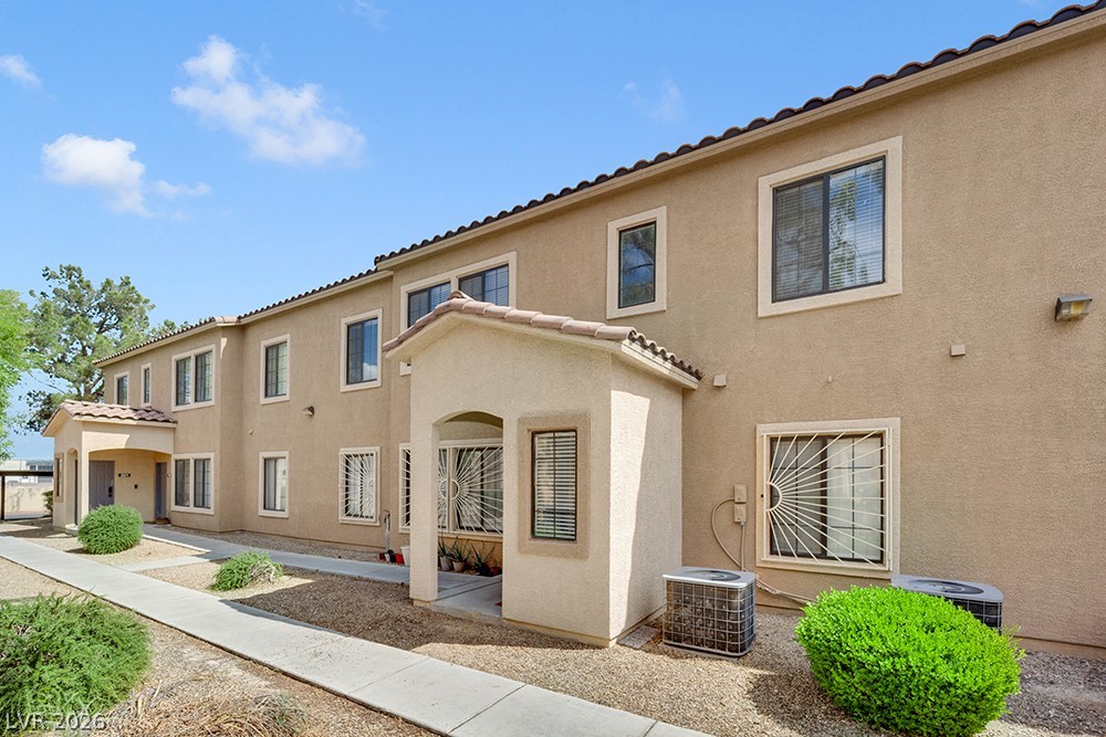 2111 Hussium Hills Street 202 Las Vegas NV 89108