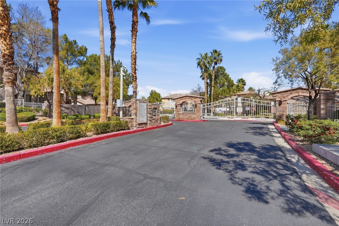 10237 King Henry Avenue 103 Las Vegas NV 89144