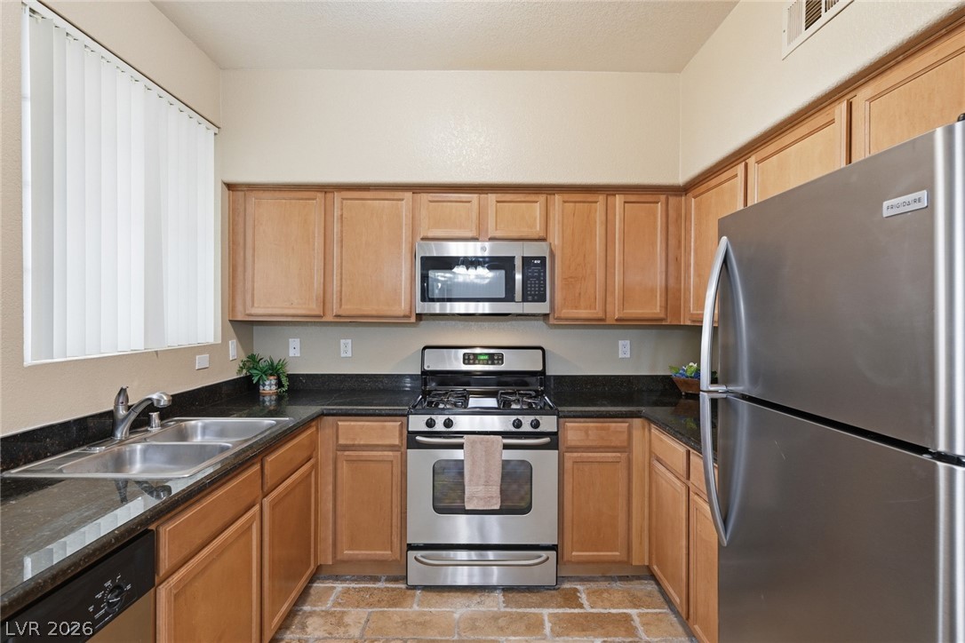 10237 King Henry Avenue 103 Las Vegas NV 89144