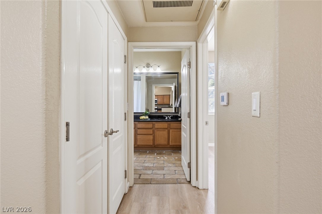 10237 King Henry Avenue 103 Las Vegas NV 89144