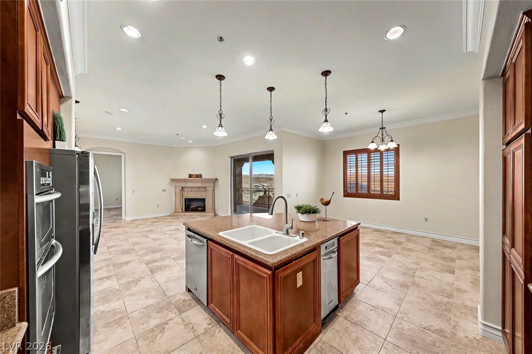 15 Via Mantova 301 Henderson NV 89011