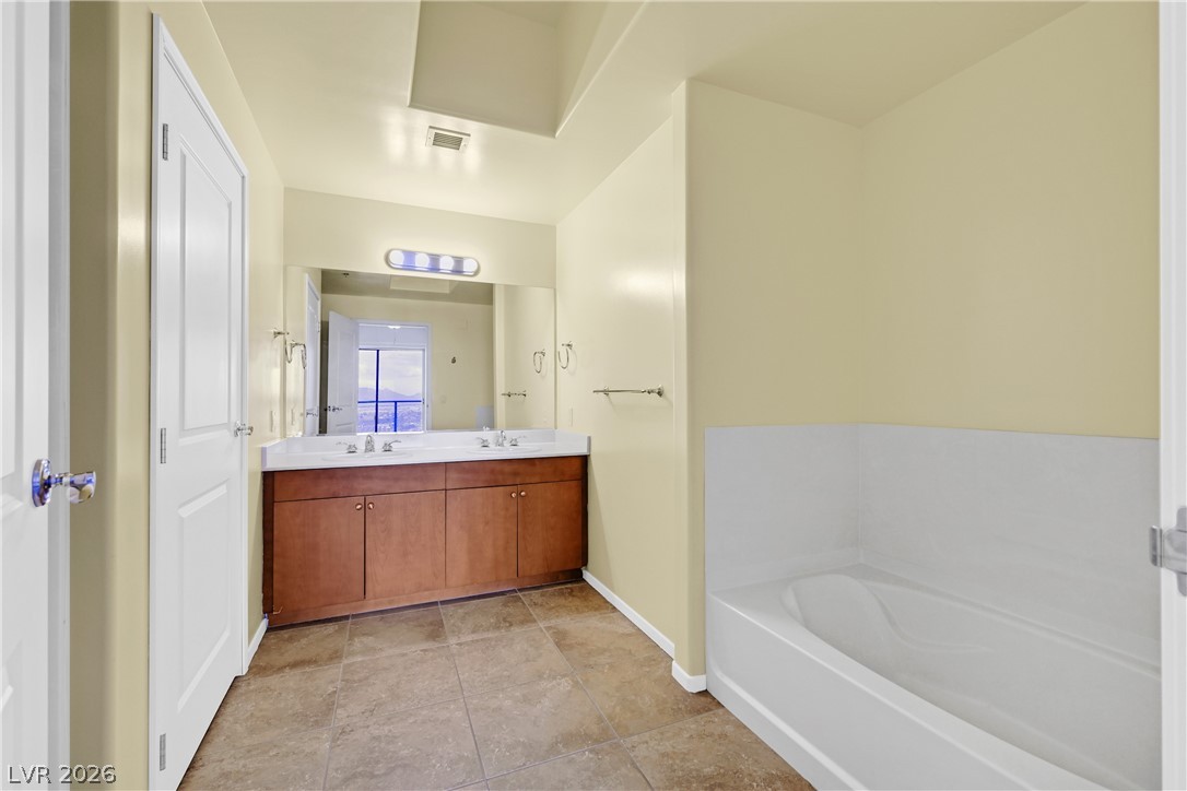 8255 Las Vegas Boulevard 1812 Las Vegas NV 89123