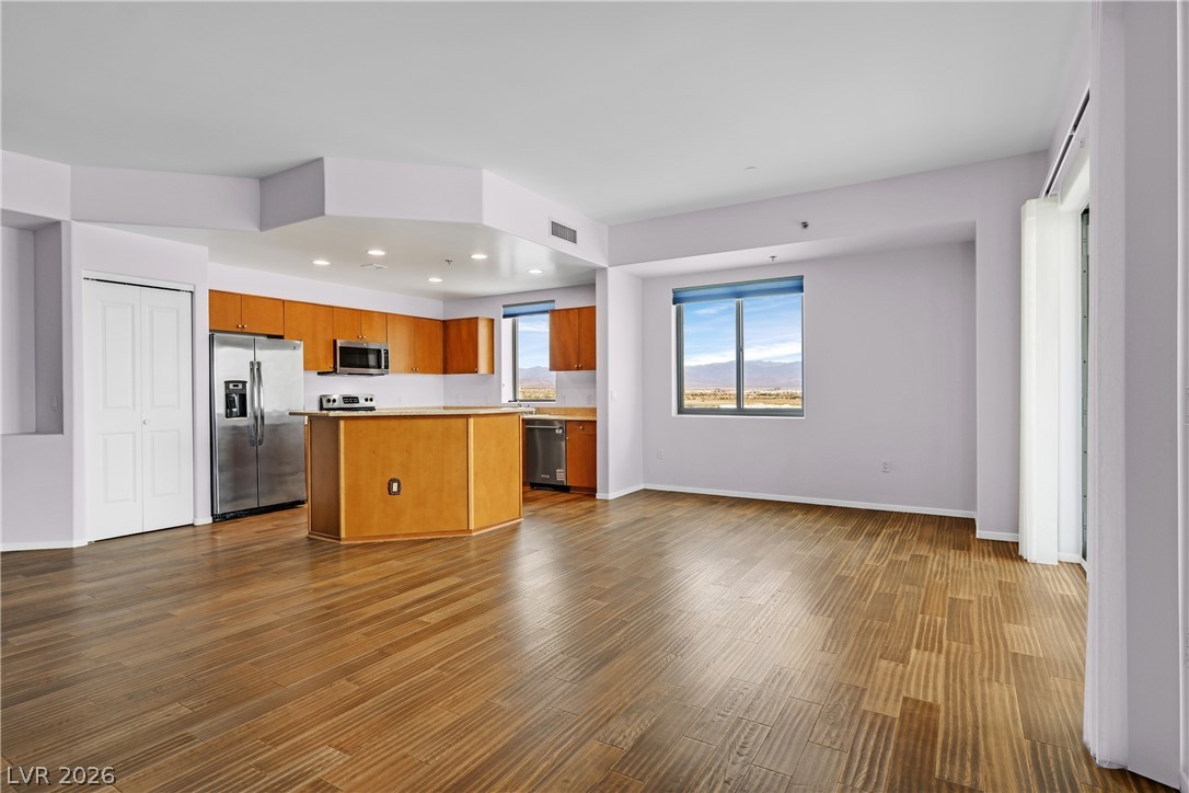 8255 Las Vegas Boulevard 1812 Las Vegas NV 89123