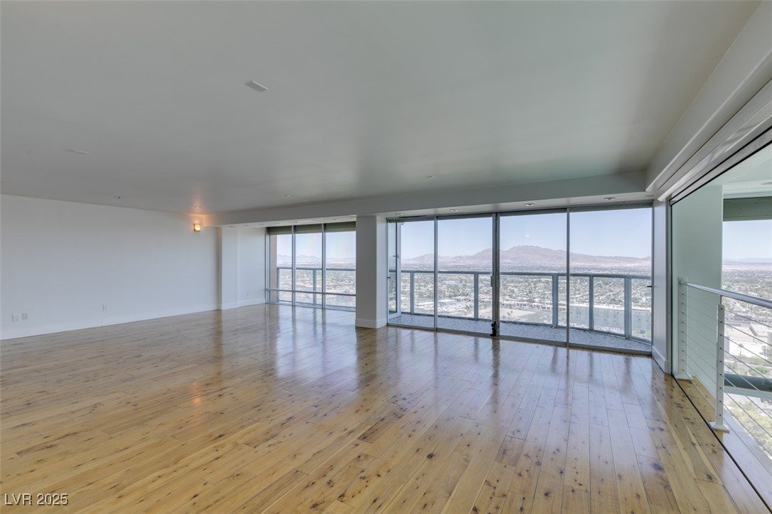 3111 Bel Air Drive 28d Las Vegas NV 89109