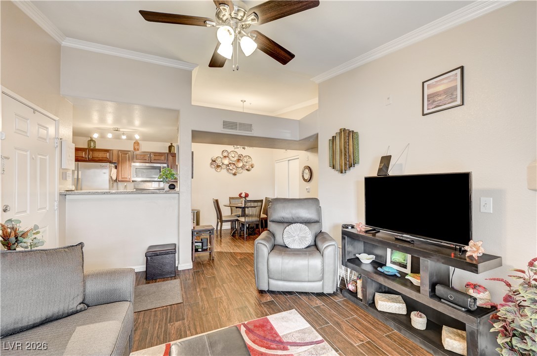 950 Seven Hills Drive 3026 Henderson NV 89052