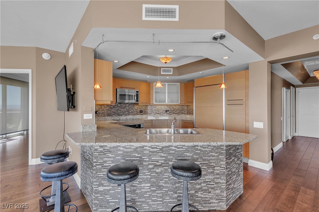 322 Karen Avenue 807 Las Vegas NV 89109