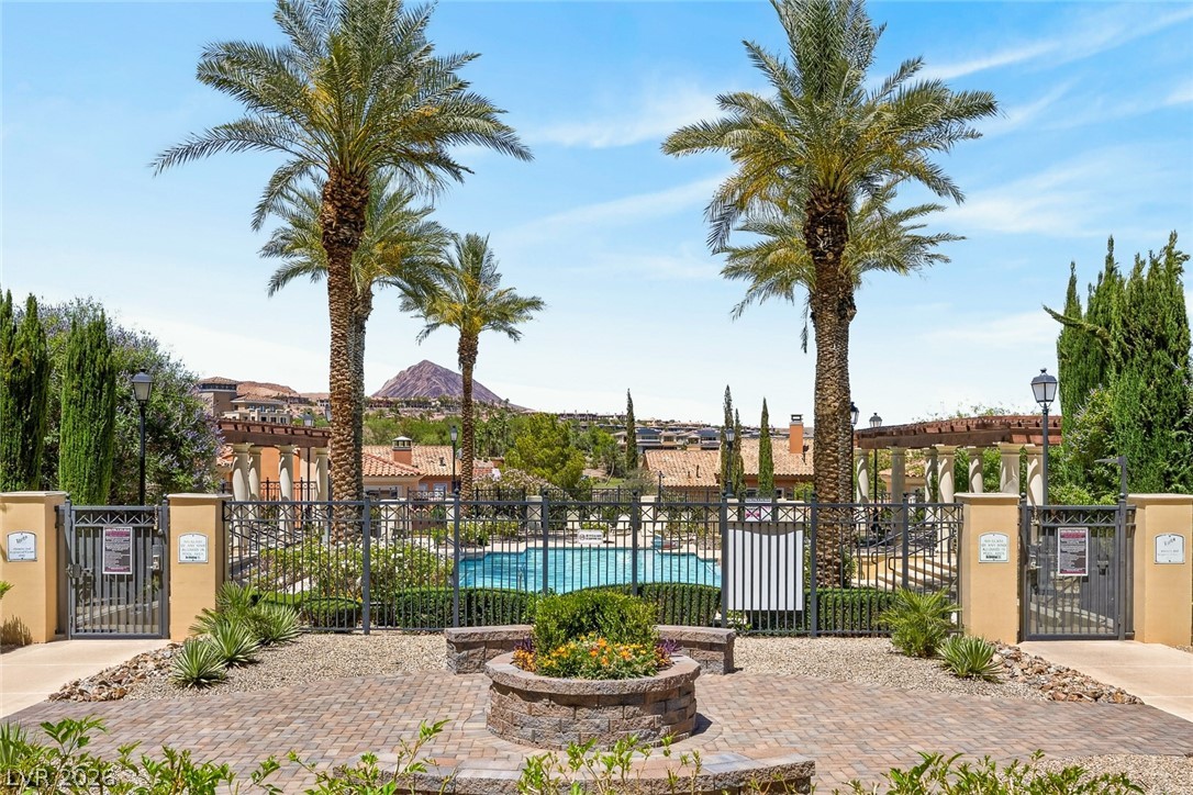 30 Strada Di Villaggio 251 Henderson NV 89011