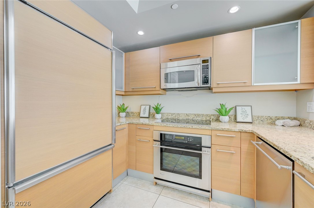 222 Karen Avenue 1503 Las Vegas NV 89109