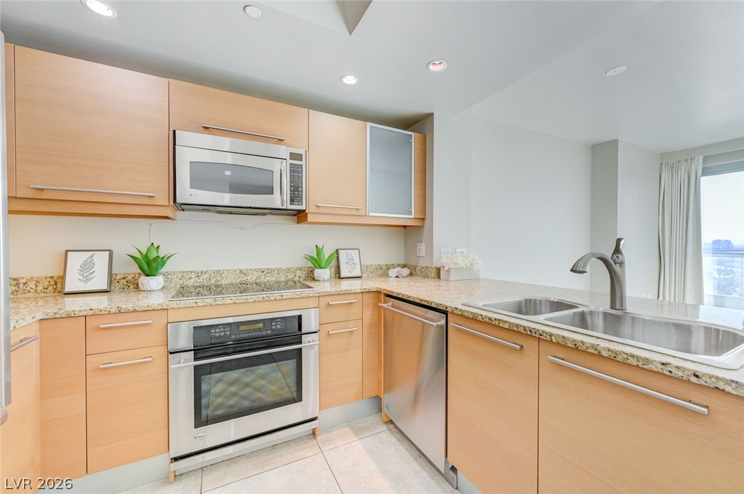 222 Karen Avenue 1503 Las Vegas NV 89109
