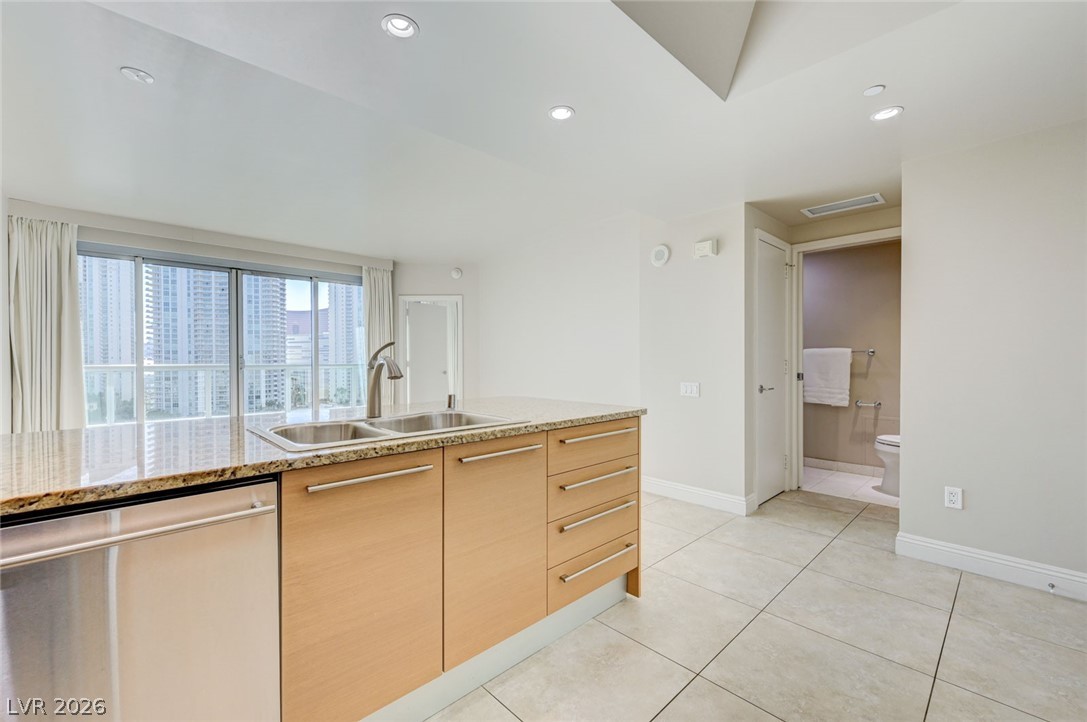 222 Karen Avenue 1503 Las Vegas NV 89109