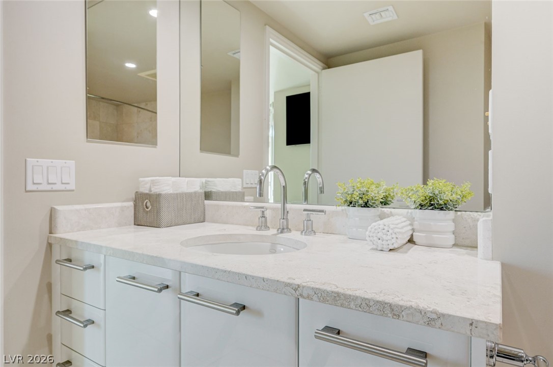 222 Karen Avenue 1503 Las Vegas NV 89109