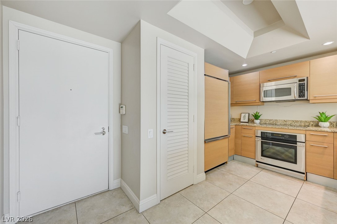 222 Karen Avenue 1503 Las Vegas NV 89109