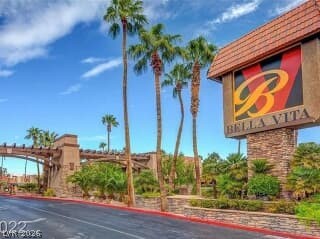 5081 River Glen Drive 113 Las Vegas NV 89103
