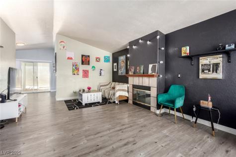 5424 Geneive Lane 105 Las Vegas NV 89108
