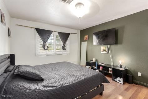 5424 Geneive Lane 105 Las Vegas NV 89108