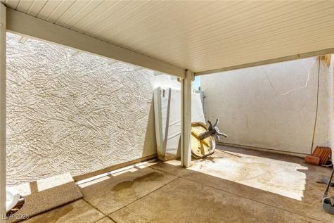 5424 Geneive Lane 105 Las Vegas NV 89108
