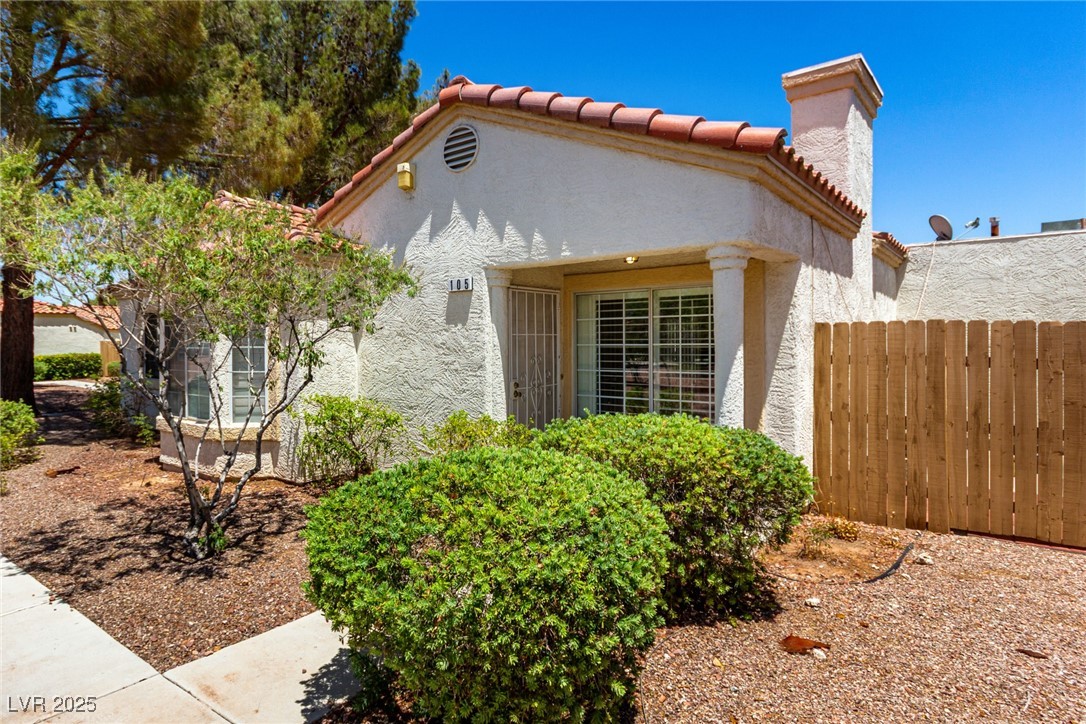 5424 Geneive Lane 105 Las Vegas NV 89108