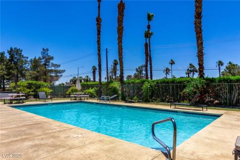 5424 Geneive Lane 105 Las Vegas NV 89108
