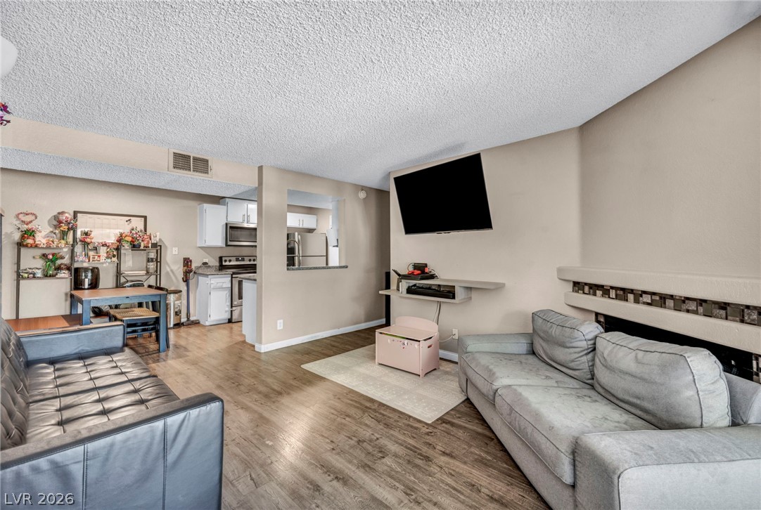 5251 Mission Carmel Lane 208 Las Vegas NV 89107