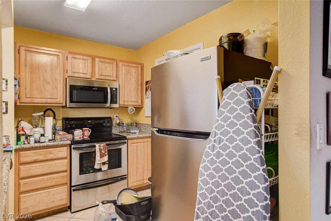 5055 West Hacienda Avenue 2004 Las Vegas NV 89118