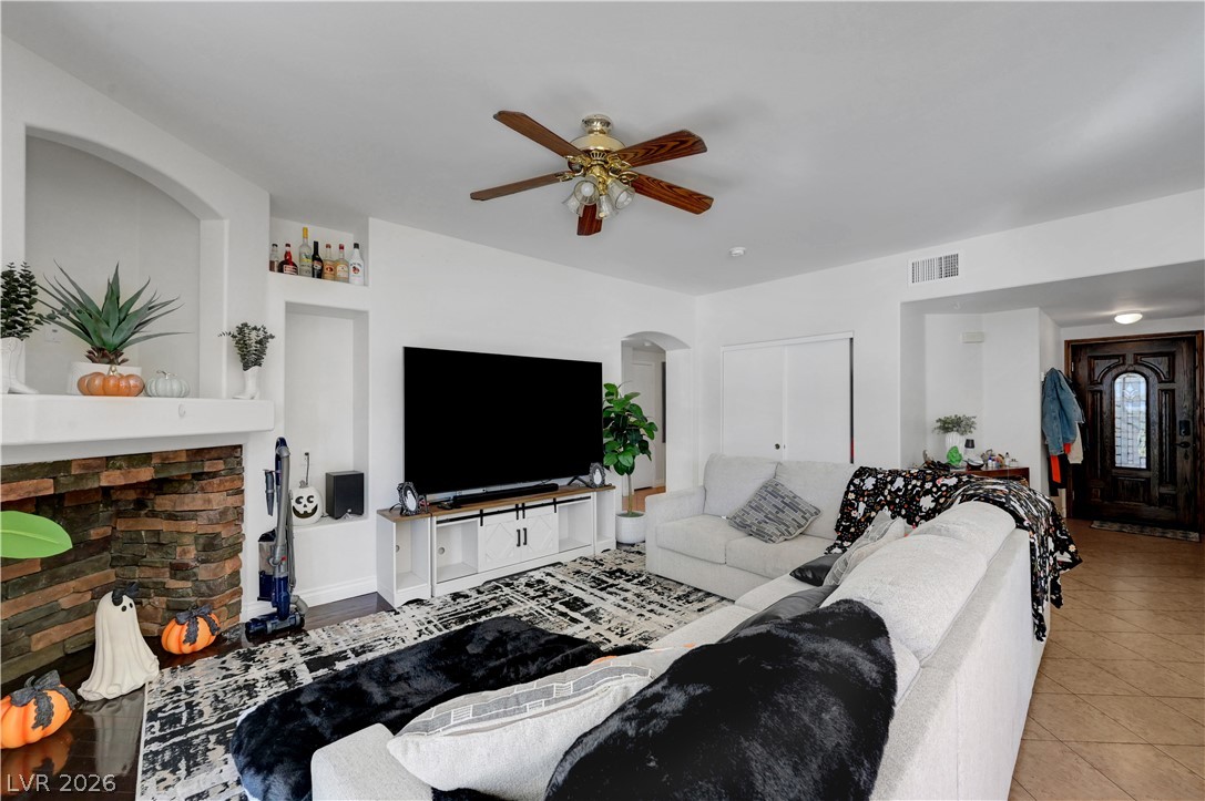 6201 East Lake Mead Boulevard 168 Las Vegas NV 89156