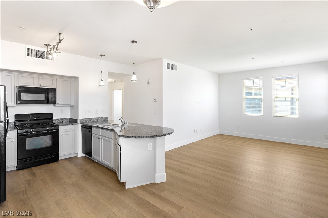 50 Aura De Blanco Street 6204 Henderson NV 89074