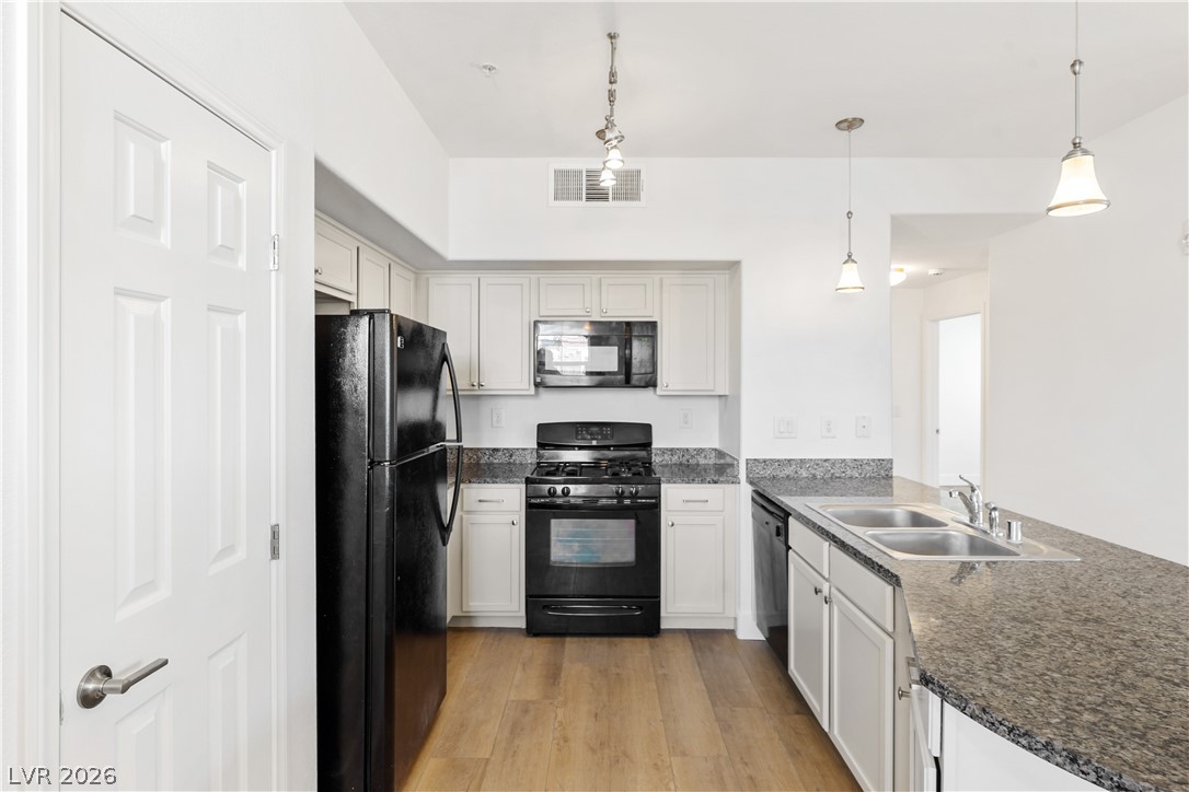 50 Aura De Blanco Street 6204 Henderson NV 89074