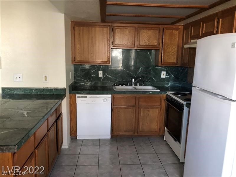 1105 Sulphur Springs Lane 102 Las Vegas NV 89128