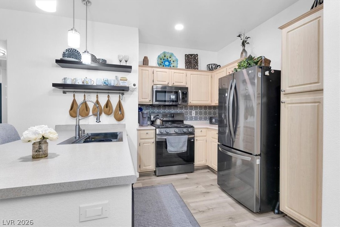 855 North Stephanie Street 2714 Henderson NV 89014