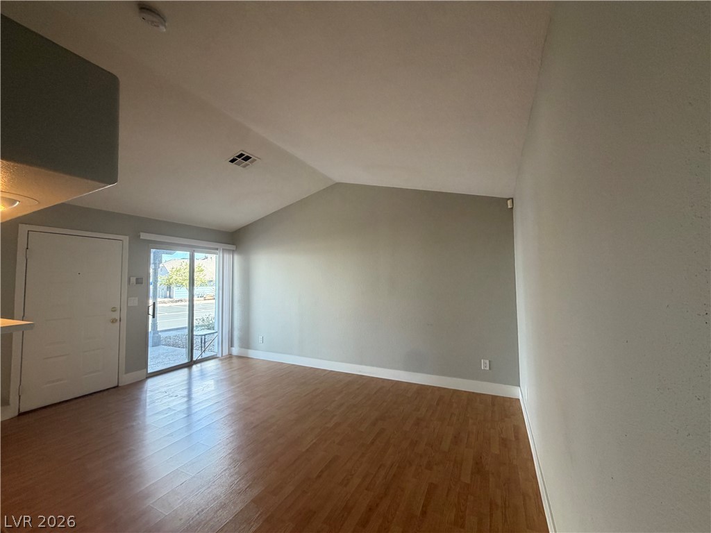 5355 Angler Circle 104 Las Vegas NV 89122