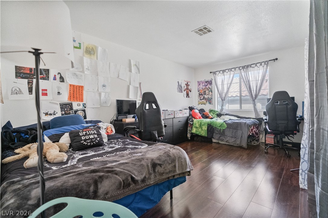 8410 Eldora Avenue 2011 Las Vegas NV 89117