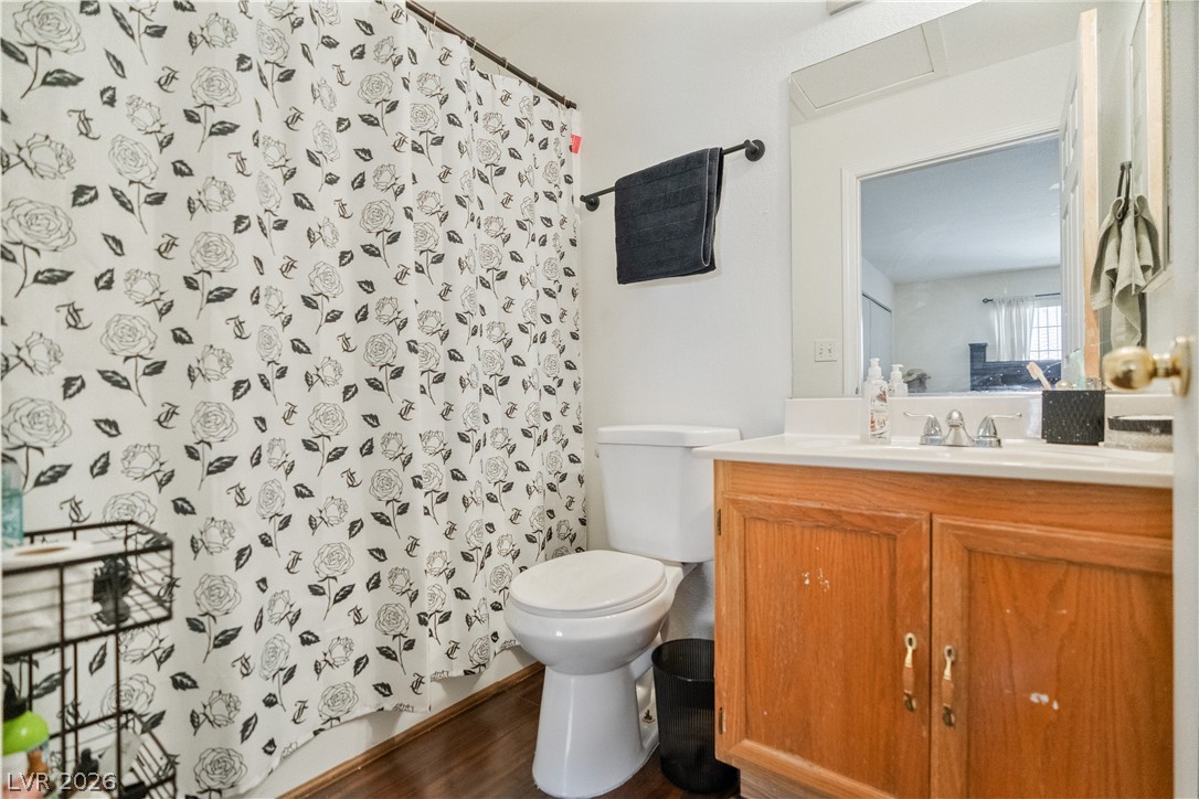 8410 Eldora Avenue 2011 Las Vegas NV 89117