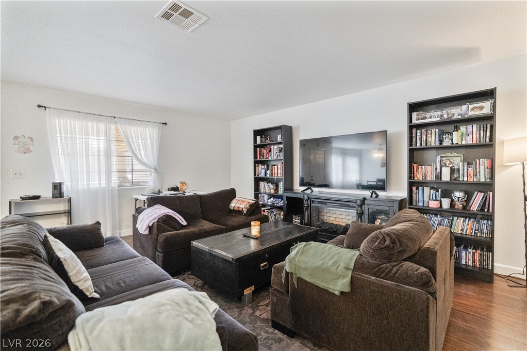 8410 Eldora Avenue 2011 Las Vegas NV 89117